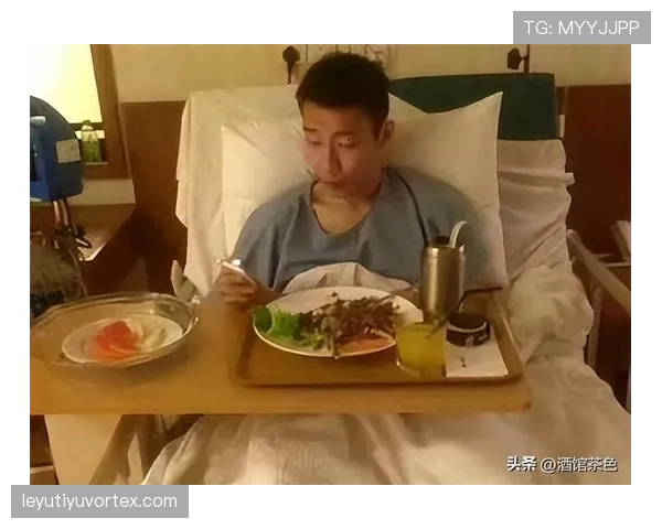 李宗伟赛场上稳如老天，私底下却被家里小孩逗到表情崩了？